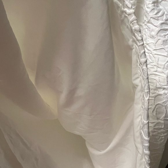 Elliatt Feminise White Puff Sleeve‎ Textured Mini Dress Size Medium - Picture 9 of 16